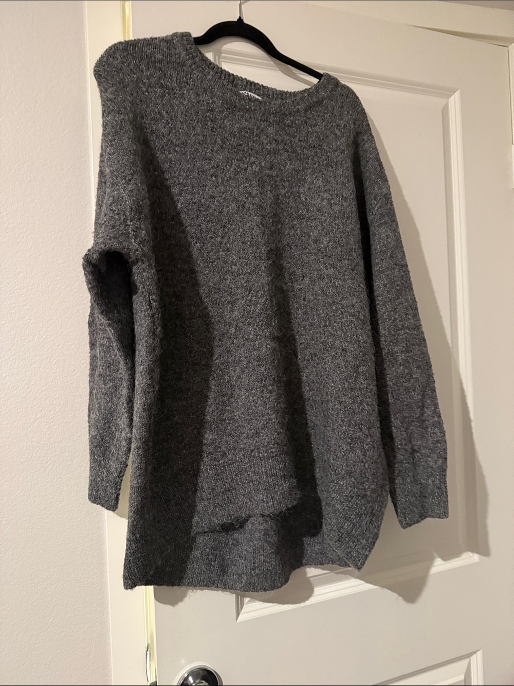 Old Navy Women's Dark Gray Crewneck Sweater